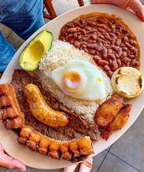 bandeja paisa in colombia